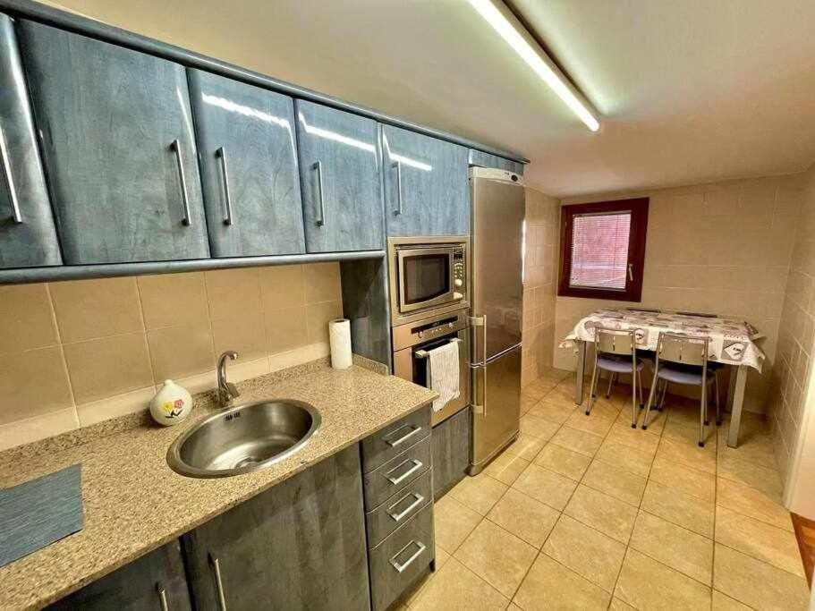 Andra Mari Etxea Apartamento En Parte Antigua Бермео Экстерьер фото