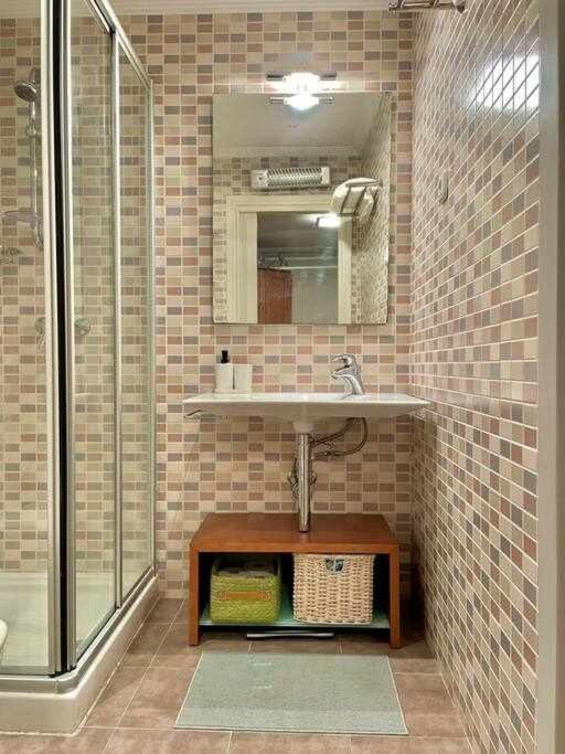 Andra Mari Etxea Apartamento En Parte Antigua Бермео Экстерьер фото