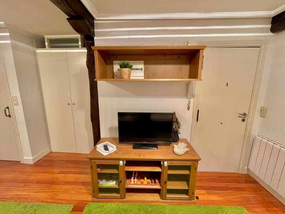 Andra Mari Etxea Apartamento En Parte Antigua Бермео Экстерьер фото