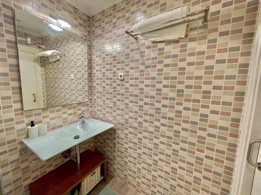 Andra Mari Etxea Apartamento En Parte Antigua Бермео Экстерьер фото