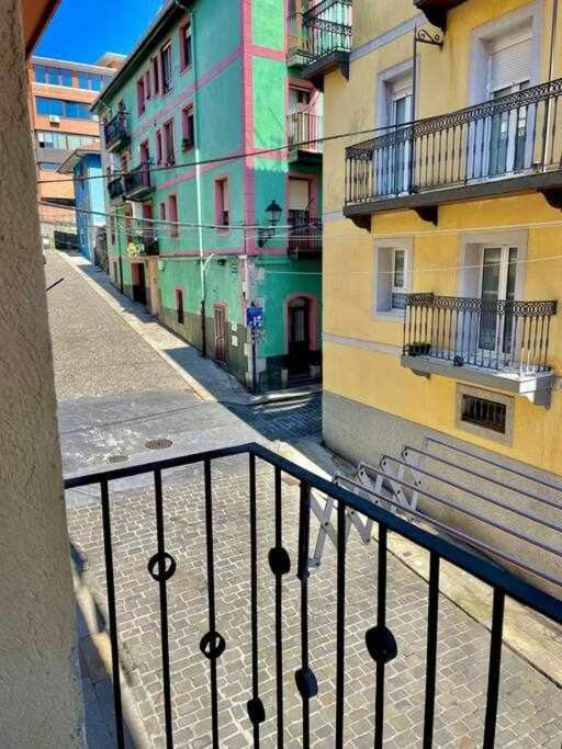 Andra Mari Etxea Apartamento En Parte Antigua Бермео Экстерьер фото